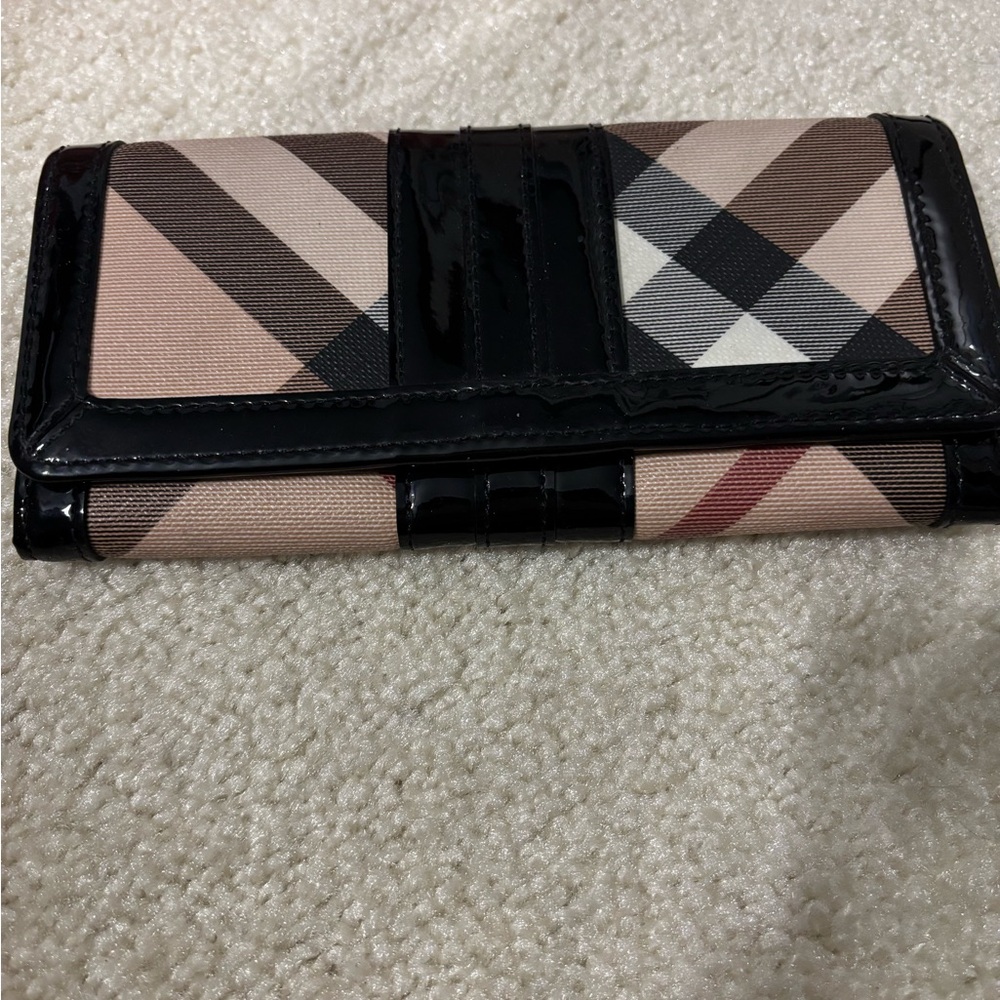 Burberry Black and Tan Checkered Wallet
